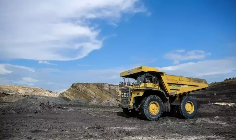 Saham BUMI dan DEWA Tiba-Tiba Ngacir, Ini Penyebabnya